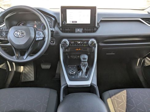 Used 2025 Toyota RAV4 XLE image 24