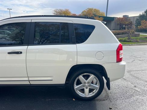 Used 2007 Jeep Compass Limited w/ Driver Convenience Group image 10