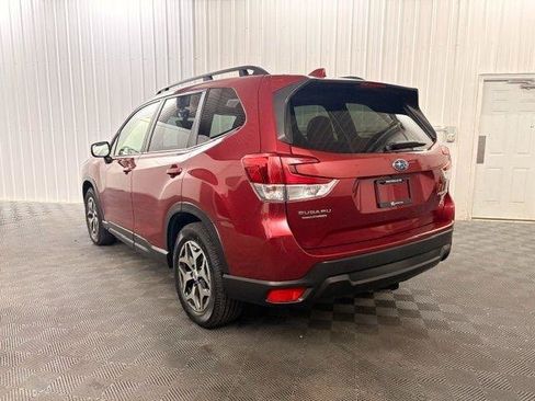 Used 2022 Subaru Forester Premium AWD/4WD image 3