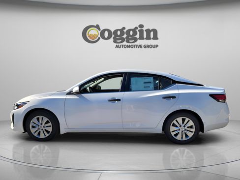 New 2025 Nissan Sentra S image 2