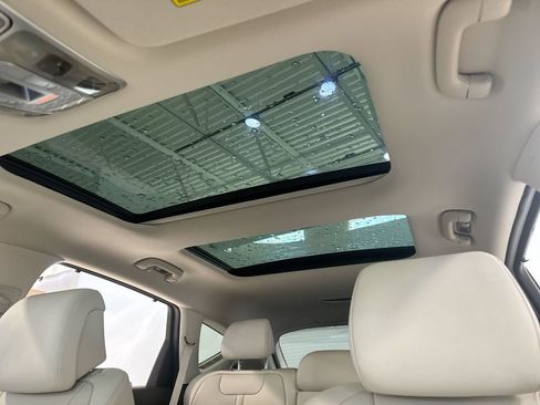 Used 2025 Genesis GV80 2.5T Advanced image 25