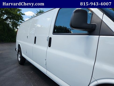 Used 2025 Chevrolet Express 2500 Extended w/ Safety Package image 28