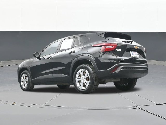 Used 2024 Chevrolet Trax LS FWD image 41