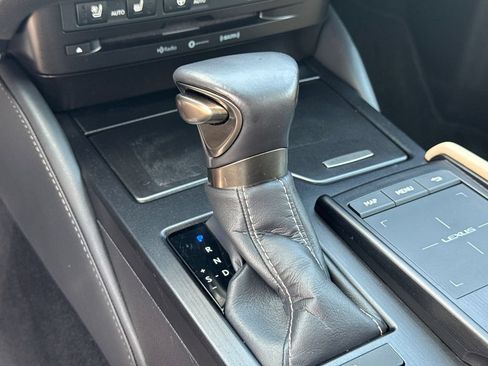 Used 2019 Lexus ES 350 w/ Premium Package FWD image 33