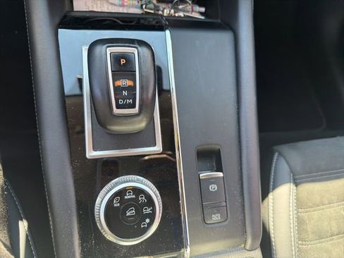 Used 2024 Mitsubishi Outlander SE image 27