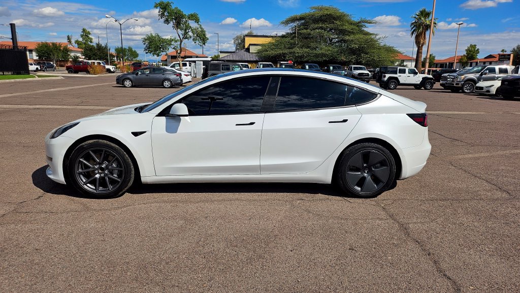 Used 2022 Tesla Model 3 Standard Range RWD image 6