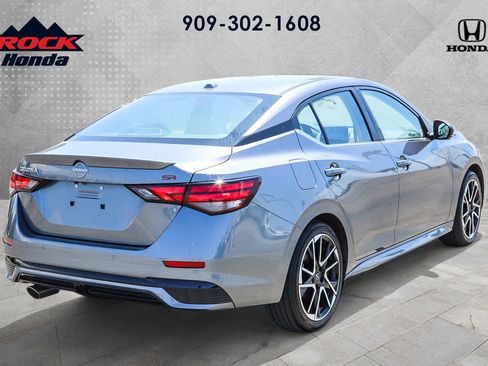 Used 2025 Nissan Sentra SR w/ SR Premium Package FWD image 6
