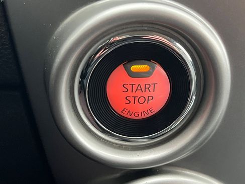 Used 2017 Nissan Titan SL image 22