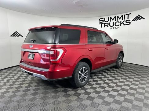 Used 2021 Ford Expedition XLT AWD/4WD image 5