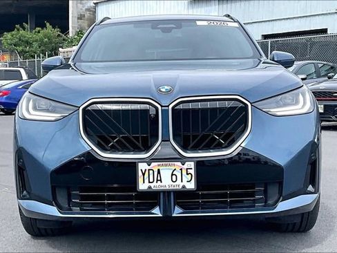 Used 2026 BMW X3 xDrive30 w/ Premium Package image 3