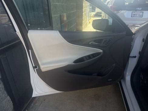 Used 2024 Chevrolet Malibu LT image 20