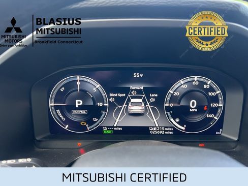 Used 2024 Mitsubishi Outlander 4WD Plug-In Hybrid image 25