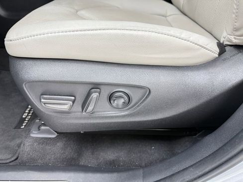 Used 2024 Toyota Grand Highlander FWD image 28