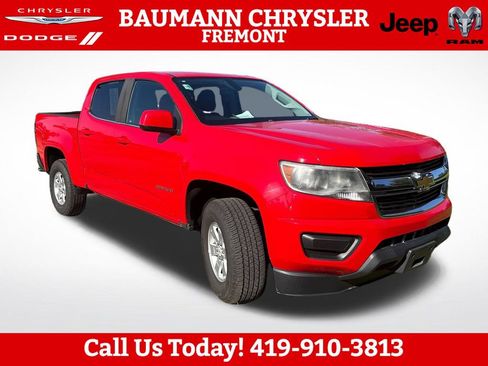Used 2017 Chevrolet Colorado W/T w/ WT Convenience Package RWD image 2