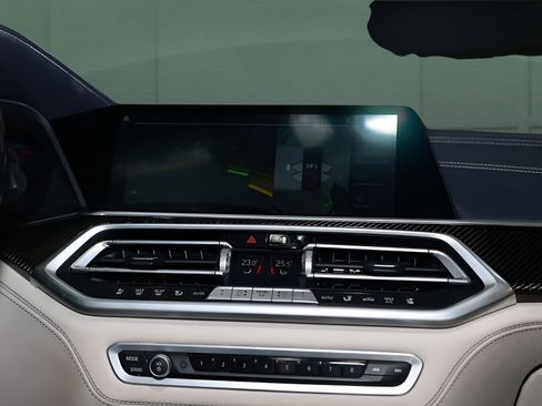 Used 2022 BMW X6 M w/ Executive Package image 23