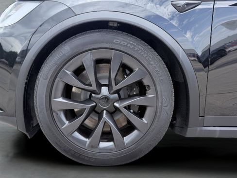Used 2023 Tesla Model X AWD/4WD image 16