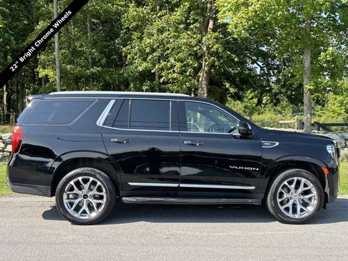Used 2021 GMC Yukon SLT w/ SLT Luxury Plus Package AWD/4WD image 2