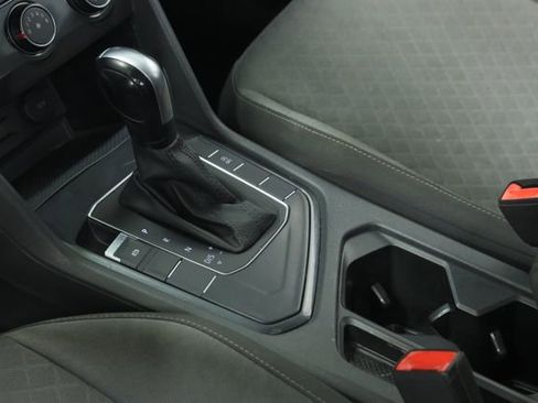 Used 2019 Volkswagen Tiguan S image 23