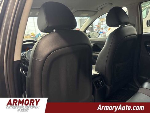 Used 2022 Kia Niro EX w/ Cold Weather Package image 27