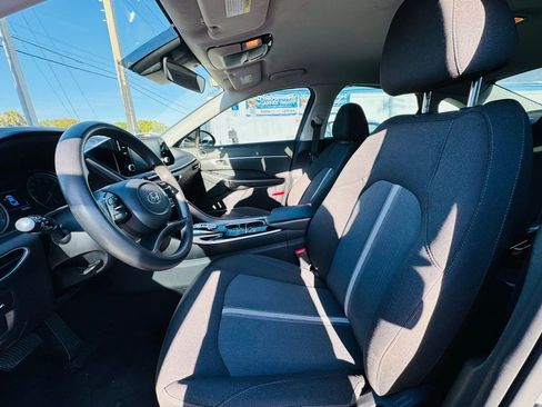 Used 2021 Hyundai Sonata SE w/ Cargo Package image 10