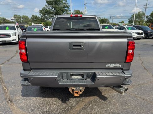 Used 2016 Chevrolet Silverado 2500 High Country w/ High Country Premium Package AWD/4WD image 4