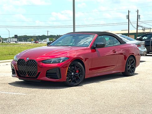 Used 2027 BMW 430i Convertible w/ M Sport Package RWD image 2