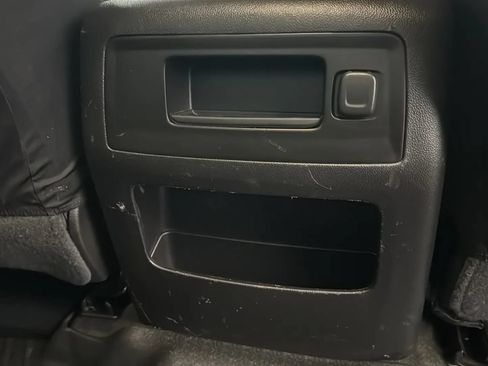 Used 2016 Chevrolet Silverado 1500 LT w/ LT Convenience Package RWD image 23