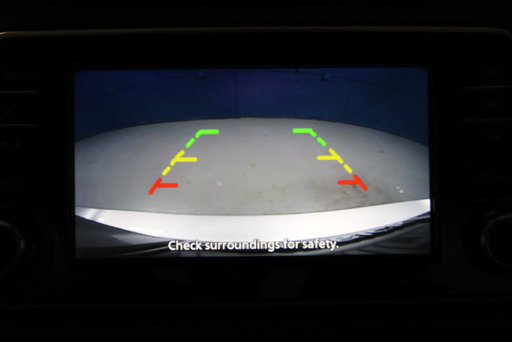 Used 2025 Nissan Versa SV FWD image 12