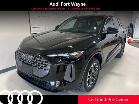 Certified 2025 Audi Q5 2.0T Premium w/ Convenience Package image 1