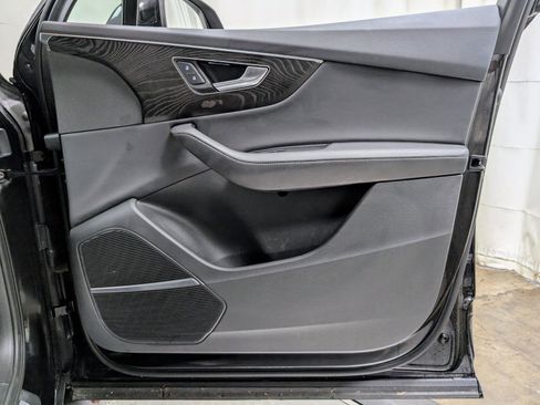 Used 2023 Audi Q7 2.0T Premium Plus w/ Premium Plus Package image 28