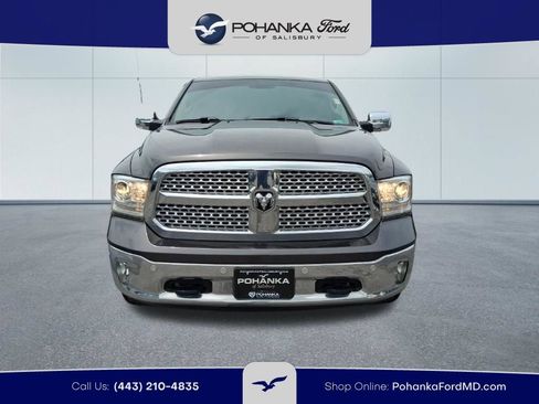 Used 2018 RAM 1500 Laramie w/ Convenience Group AWD/4WD image 2