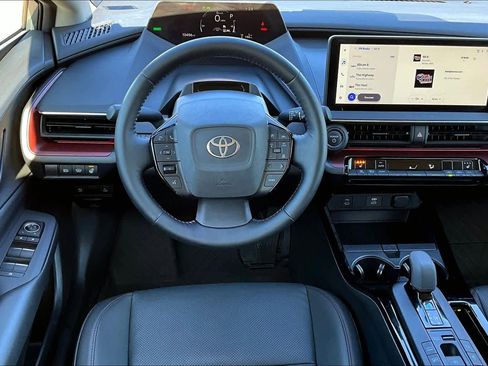 Used 2024 Toyota Prius Prime XSE image 6