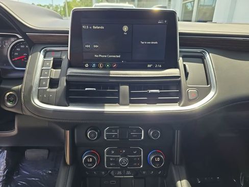 Certified 2021 Chevrolet Suburban High Country w/ Premium Package AWD/4WD image 21