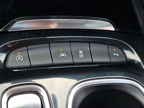 Certified 2023 Buick Envision Essence w/ Sport Touring Package FWD image 25