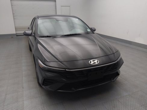 Used 2024 Hyundai Elantra SEL FWD image 14
