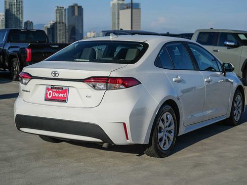 Used 2022 Toyota Corolla LE FWD image 6