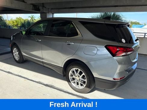 Used 2024 Chevrolet Equinox LT w/ LPO, Floor Liner Package FWD image 17