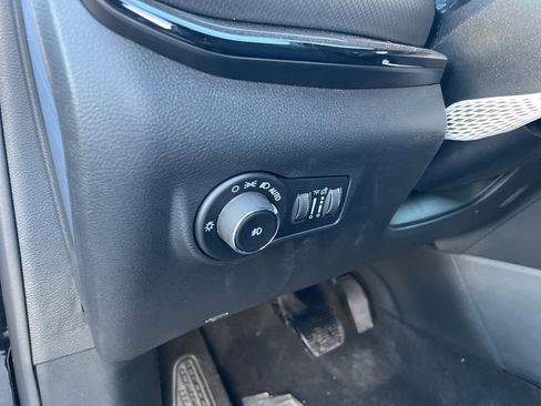 New 2026 Jeep Compass Limited image 22