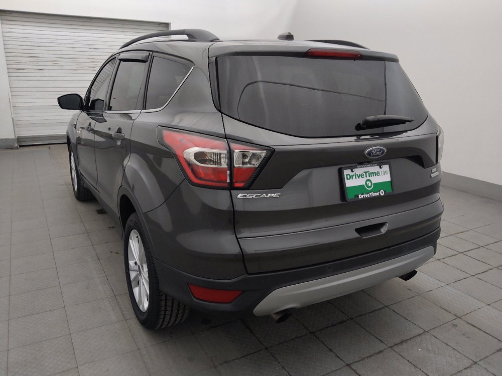 Used 2017 Ford Escape SE w/ Equipment Group 201A FWD image 5