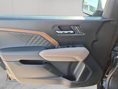New 2026 GMC Canyon Denali w/ LPO, Denali Black Edition AWD/4WD image 31