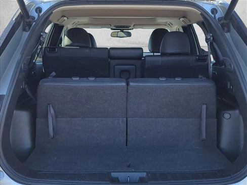 Used 2024 Mitsubishi Outlander SE image 6