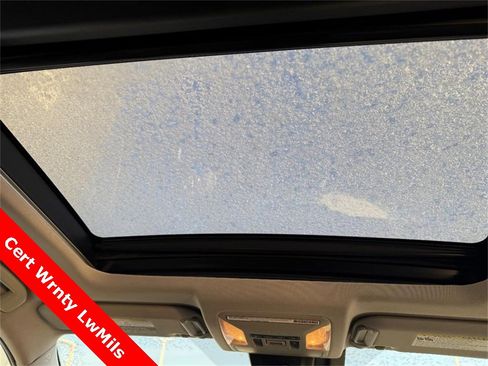 Used 2020 Toyota RAV4 Limited image 15