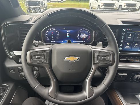 New 2026 Chevrolet Silverado 1500 High Country AWD/4WD image 17