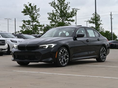 New 2026 BMW 330i xDrive Sedan w/ M Sport Package image 3