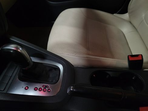 Used 2013 Volkswagen Jetta SE FWD image 26