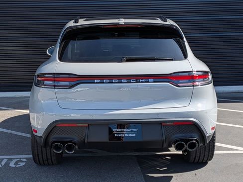 New 2026 Porsche Macan image 10