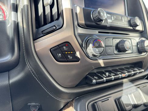 Used 2016 GMC Sierra 2500 Denali w/ Duramax Plus Package image 29