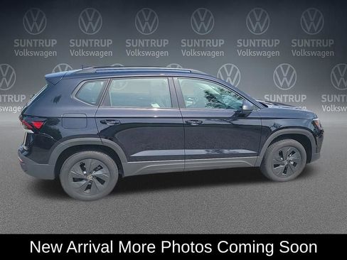 Used 2025 Volkswagen Taos S FWD image 2