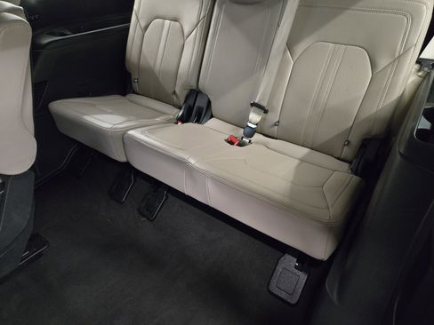 Certified 2024 Ford Expedition Limited image 31