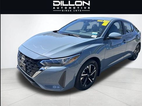 Used 2025 Nissan Sentra SV FWD image 16